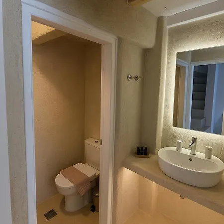 White Pearl Mykonos Apart Otel 4*