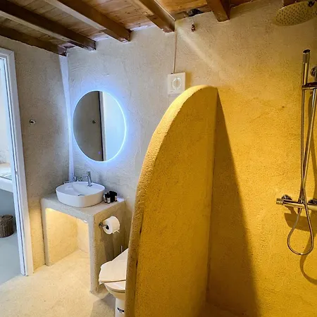 White Pearl Mykonos Aparthotel 4*