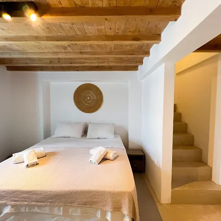 Aparthotel Kamara & Mykonos Town