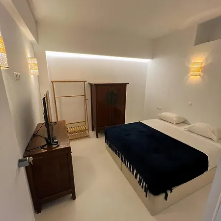Kamara & * Mykonos Town