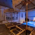 White Pearl Mykonos 4*